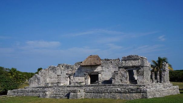 Ruiny prekolumbijskiego miasta Tulum w Meksyku Ruiny prekolumbijskiego miasta Tulum w Meksyku
